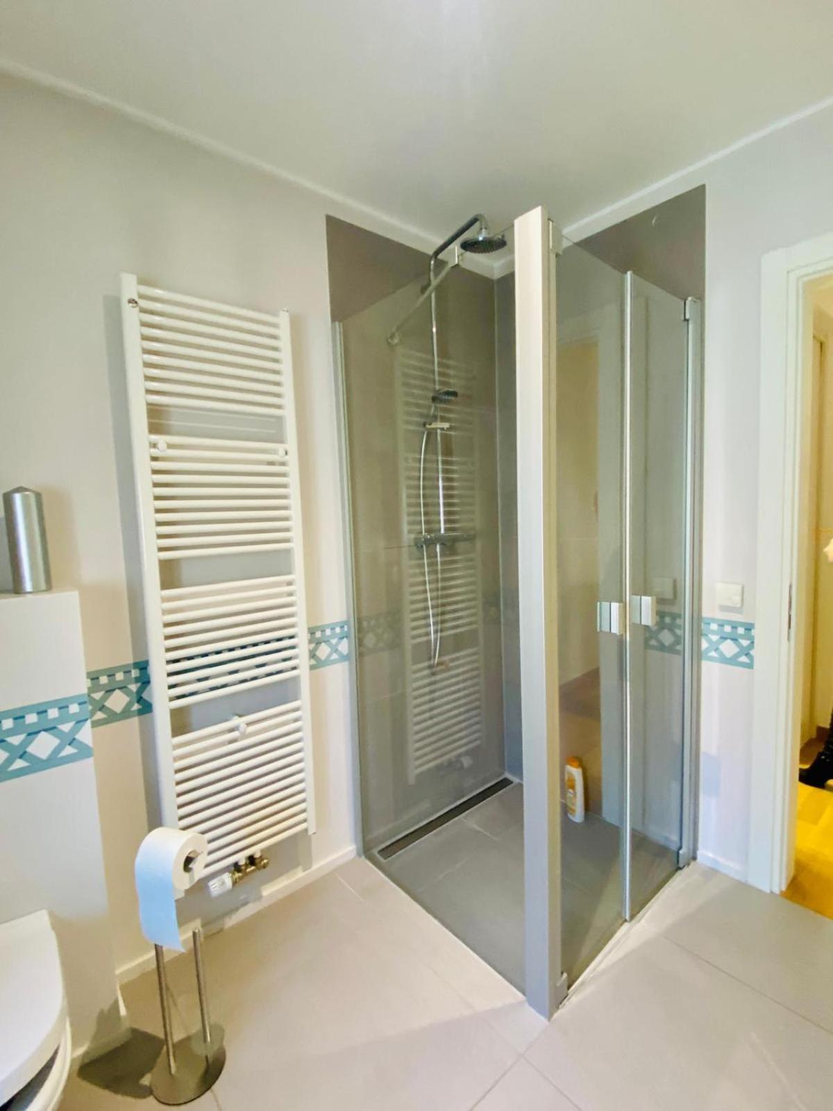 Petrusse Elite Suites Люксембург Экстерьер фото